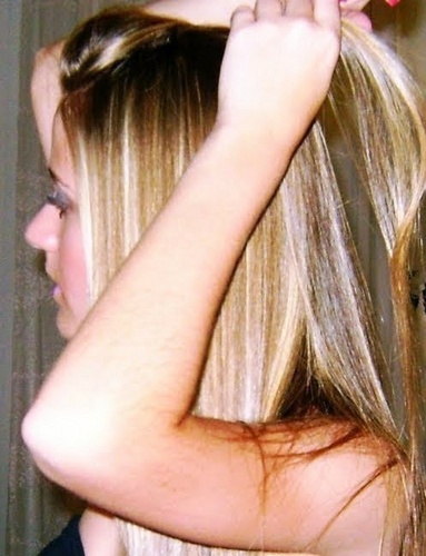 Não se preocupe em entender, viver ultrapassa qualquer entendimento. - Clarisse Lispector .