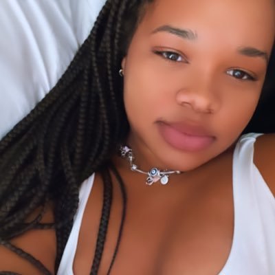 n11yyyy's profile picture. 