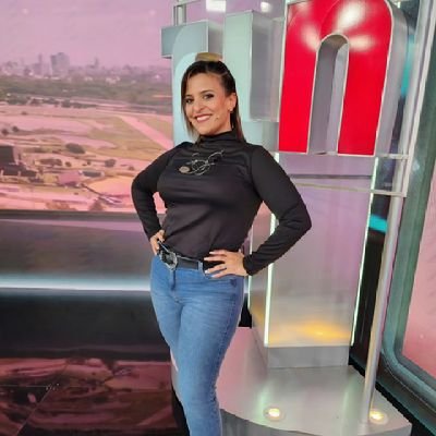 Periodista.
Coach Ontológica Profesional - PNL.
Columnista de policiales en @telenueveC9 y @extratv 
IG: @jennydiserio.