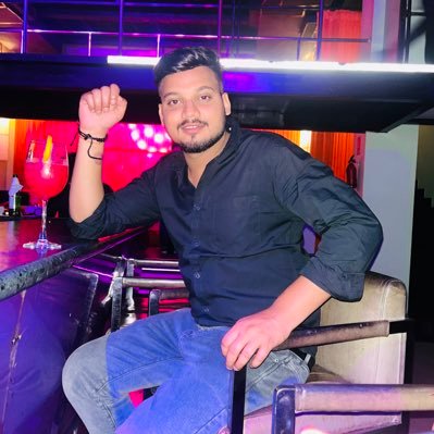 Amn_jais's profile picture. तुम्हारे शहर का मौसम बड़ा सुहाना लगे 

मैं एक शाम चुरा लूँ अगर बुरा न लगे
#active24hrs🙈