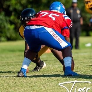 class 2026* “Noxubee county♥️💙🐅’’ Right Guard email:smithjaquaveous@yahoo.com