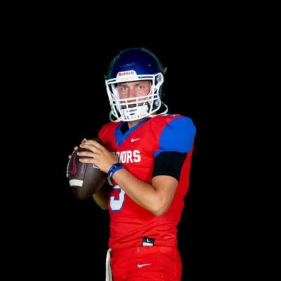 Blaze Berry C/O 2025 6’2 (195lbs) / 4.3 GPA / NCAA ID: 2101992407 / Philippians 4:13 Football (QB) #5 Basketball #5 FB Phone: 502-330-2006