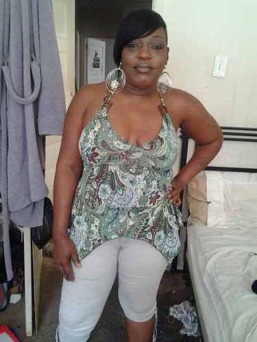 Name Lorice aka reese i am 42 yrs old,   im a leo born in brooklyn Newyork raise in philly,  



time with my grand children , i am a certified nurse .