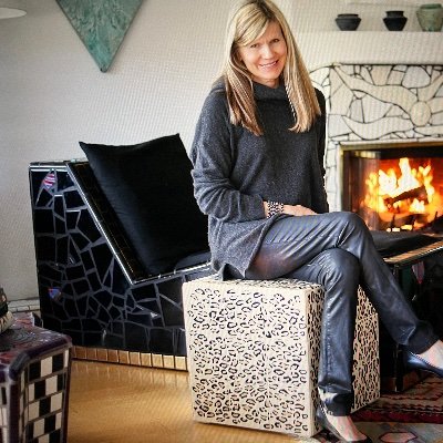 CathyBartels's profile picture. Artist/ Designer/ Screenwriter: https://t.co/A8h81W2urP, https://t.co/Q0Tq37Adrh
https://t.co/9cnFqDUEHB
https://t.co/lvGFY69LJB