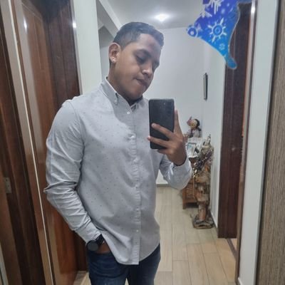 Yair96897234's profile picture. sin miedo a vivir, sin miedo a crecer.