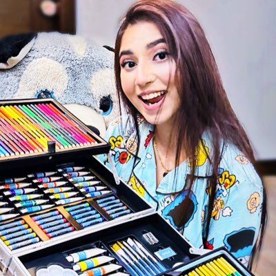 𝗪𝗲𝗹𝗰𝗼𝗺𝗲 𝘁𝗼 𝗺𝘆 𝗰𝗼𝗹𝗼𝗿𝗳𝘂𝗹 𝗮𝗿𝘁 𝘄𝗼𝗿𝗹𝗱! 👩🎨 •𝗩𝗶𝘀𝘂𝗮𝗹 𝗔𝗿𝘁𝗶𝘀𝘁 • 𝗚𝗼𝗹𝗱 𝗠𝗲𝗱𝗮𝗹𝗶𝘀𝘁🏅