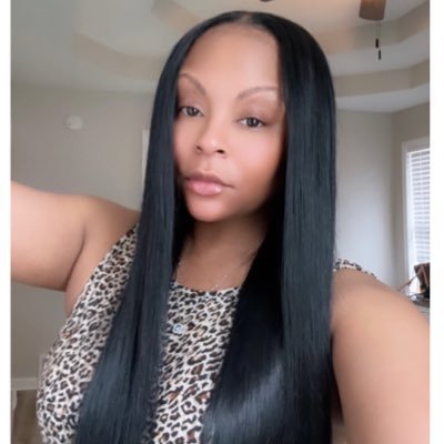 candiapples84's profile picture. Just here for a good time…