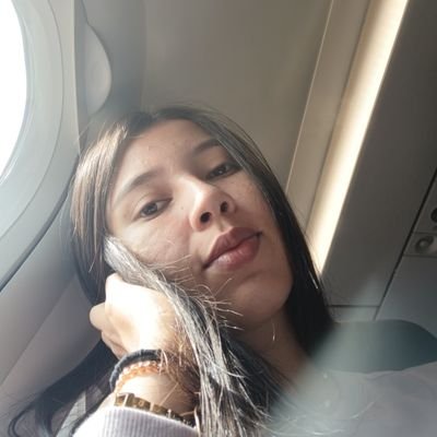 karolvramirez's profile picture. Grateful is my mood!