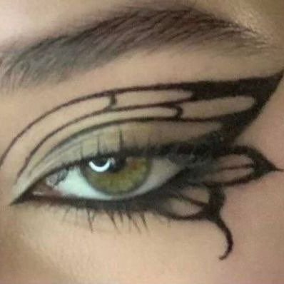 butterflyamur's profile picture. 😋🦩💖🎠🥵