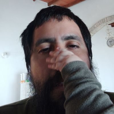 cabreraconde's profile picture. Trabajador de prensa. Rodillas rotas. Resistente en Paraguay.