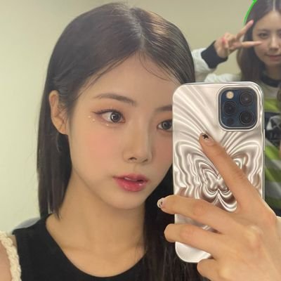 goeunity's profile picture. purple is back