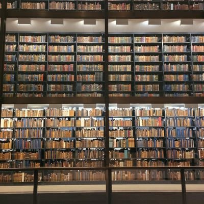 dowda_b's profile picture. Librarian