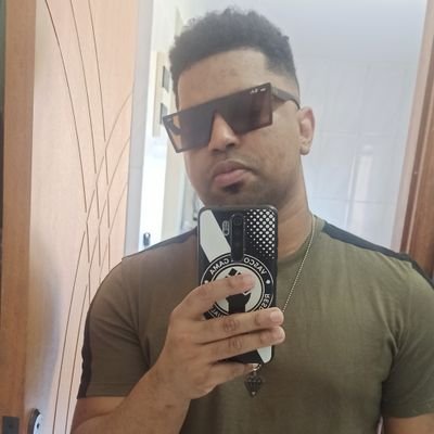 Filho.
021 - RJ
Amigo, eu sou vascaíno
Eu sou bacalhau.
