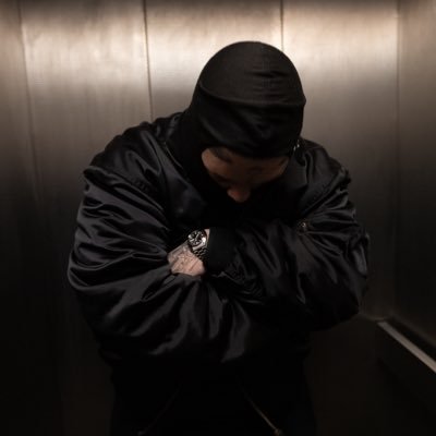 madeinpain33's profile picture. 