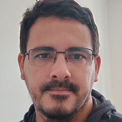 estopogigi0's profile picture. Mais sofro que alegria tenho com o futebol, não se explica.
Gooner 🔴⚪
No caminho pra ser arquiteto e caçador de memes por aqui!