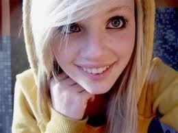 EllaFareeda's profile picture. 