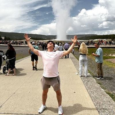 JanPungi's profile picture. Professional keyboard smasher