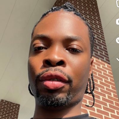 Stretching my abilities, not my expectations. #SoberAF #Dreamer #Doer #Glowing #Growing💫 🙏🏾👨🏾🎓💪🏾🏳️🌈〽️🤴🏾✨