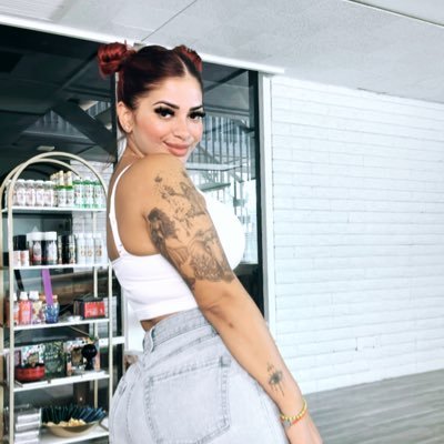Bonnie V (@bonbonelly10) / X