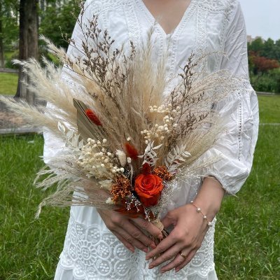 We are selling #driedflowers and #artificialflowers to global. And we sincerely hope to provide you with these flowers products of high quality at a low price.