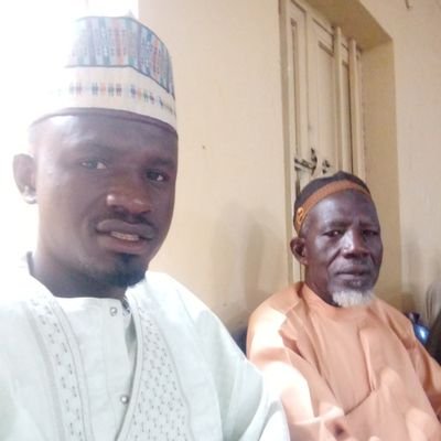 I am ishaq Dayyabu Muhammad from gombe northern Nigeria a professional wood worker
And cripto marchant