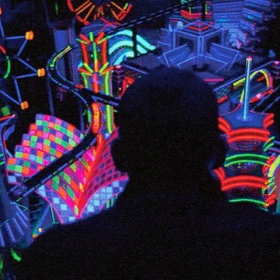 th3f001's profile picture. dancing with myself