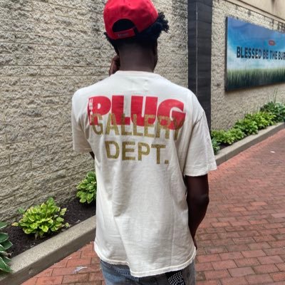 Hippysznn's profile picture. CC GOAT IF YOU KNOW YOU KNOW TAP IN 🤑🤑🤑  2k Legend most games played 18 20k +