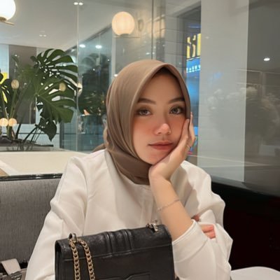 reva_dwif's profile picture. ig RevaDwiF path Reva DwiF