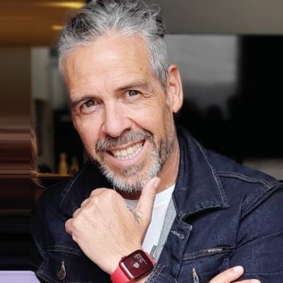 Locutor Nacional | Conductor Radio y Tv | Founder & CEO https://t.co/9iH7QBhvMe - @deRadios | CNN Radio Argentina | La 100 Mar del Plata