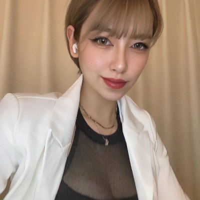 jian_juan59950's profile picture. 健身6年/健身健美公开赛女子比基尼第三名/私教四大认证-NSCA/

深入门槛200 只收口令 闲聊拉黑