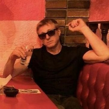 Parody Account. -
21+ -
Karate is his passion. - And yes he is Bisexual. - LawRusso friendly.
| Crack/Serious. |