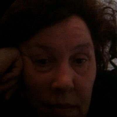 chadia888's profile picture. 