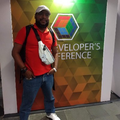 People | Tech | ADS | Backend | Node | Golang | Python | System Design | Entusiasta de IA, IoT, Robotica Básica | Antiracista, Nerdola, Aquarista e Progressista