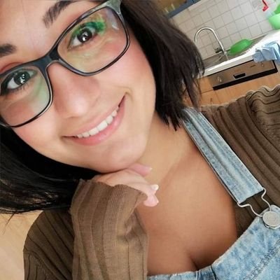 Helin187's profile picture. 