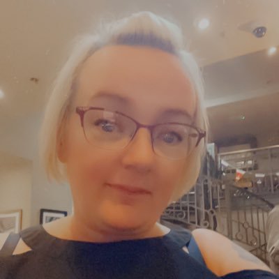 sarahweir37 Profile Picture