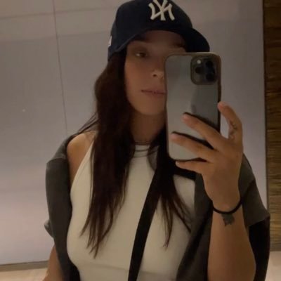 Marissamoonz's profile picture. 🌚