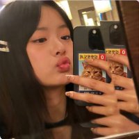 ◡̈ (@lntwr0) 's Twitter Profile