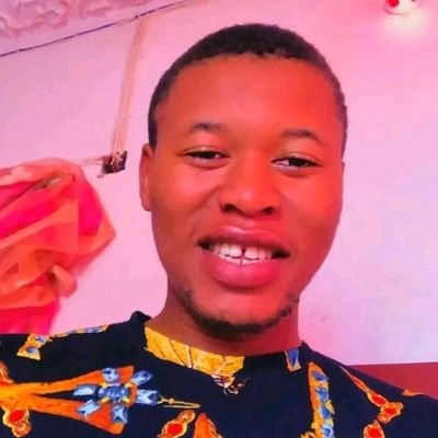 A real son of the soil by my name 👑??? always like speaking the truth and lover of music 💯💯a full time Manchester United fan❤️❤️❤️ a good look guy🥰