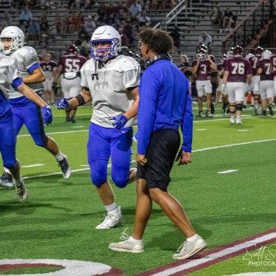 // Safety’s Coach - @Lindale_FB // Believer 🙏🏾 // LHS Alum ‘21, Allin //