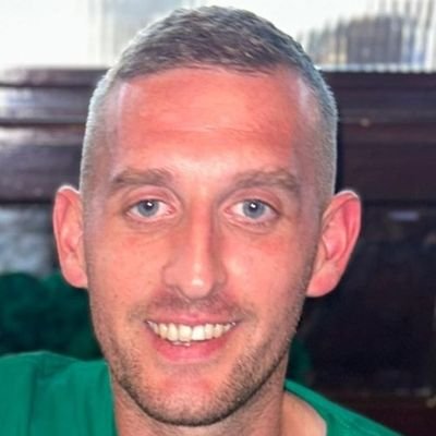 Liverpool fc,
Doire GAA,
Derry City fc,
Ireland