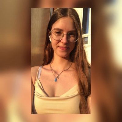 Moini 🥰 | Annabell, 24 Jahre alt | 👫🏻 | Streamerin auf Twitch, schau gern vorbei! 👀✨