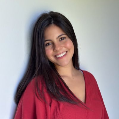 On a mission to create desirable content and increase your sales! (Fluent English, Portuguese and Spanish + a cute toddler 😂🩵) 📧 ugc@kathleenmiranda.com