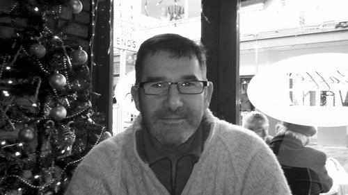 Telecoms engineer, loyal Bath Rugby fan. Man with simple taste