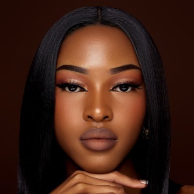 If you’re the love of my life, my tweets are all jokey jokes 🤞🏾🤌🏾🫂❤️