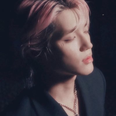 For TAEYONG. Insomniac. Here for distraction. Shippers🙅🏻♀️🚫 #freeTaeyong