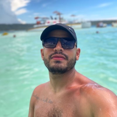 +18 Content creator 🇻🇪 Venezolano || Dm for collabs 📹 || https://t.co/ZpOTJ1gvBM 🔞
