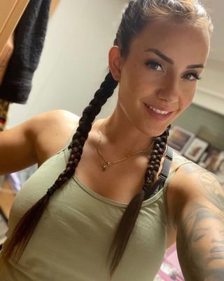 necesita el amor de una persona cariñosa❤️