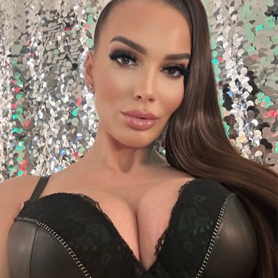 𝓜𝓲𝓼𝓽𝓻𝓮𝓼𝓼 𝓤𝓵𝓽𝓻𝓪𝓿𝓲𝓸𝓵𝓮𝓷𝓬𝓮 🔞 Findom Dominatrix 💸 My femdom account is @mrs_uv666