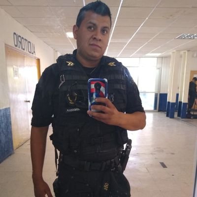 SAMUELM28389176's profile picture. Mi familia