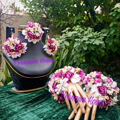 Sharjee31946883's profile picture. Artificial Flower jewelry 
💎 Handmade Jewlry
💎Place your order for different colours
💎Delivery all across Pakistan
💎Whatsapp: 03134621115
